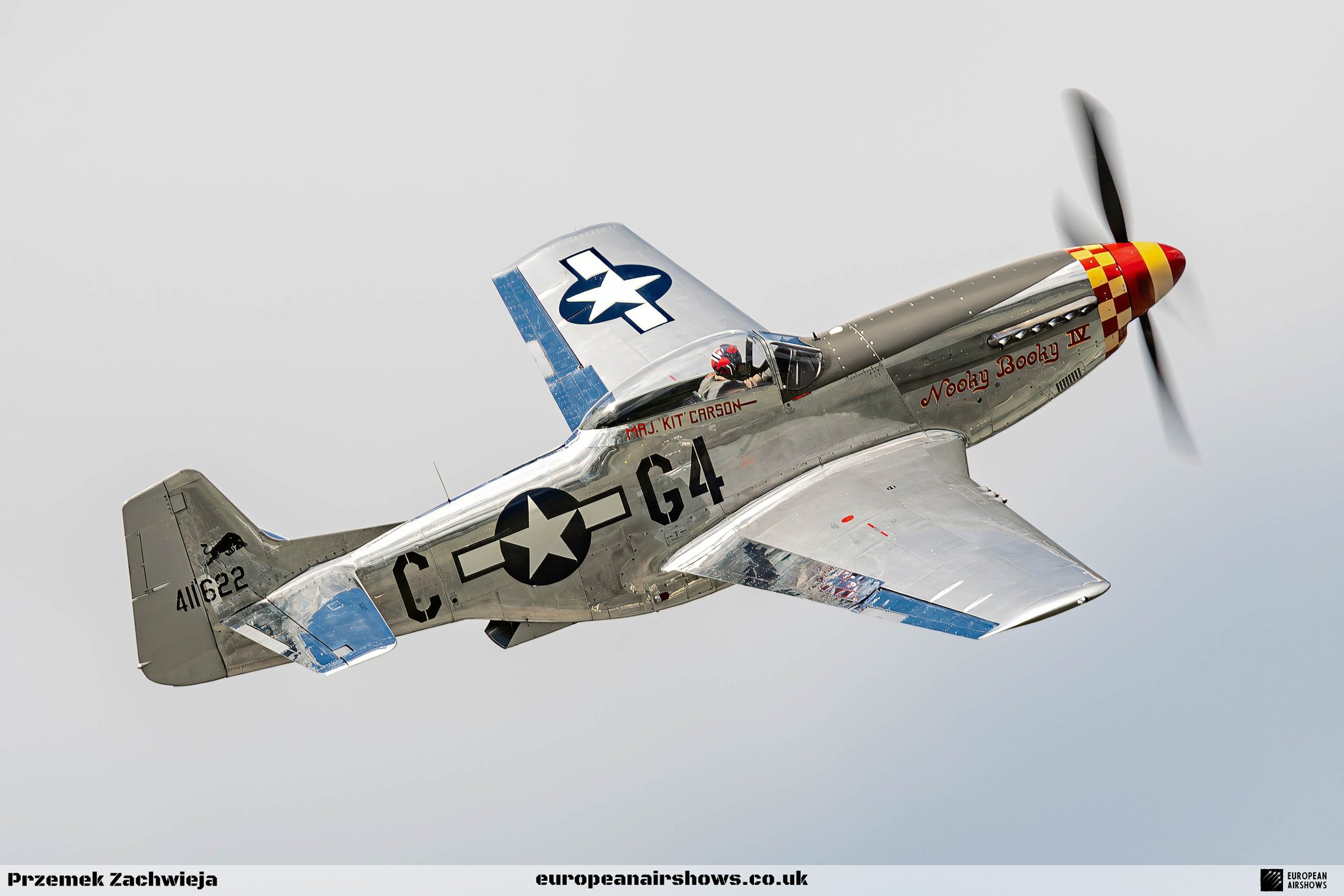 Ar putea fi o imagine cu aeronavă şi text care spune „文 MAIJ.KIT ARS0N~ Gーー Przemek Zachwieja europeanairshows.co.uk RBSADNS”