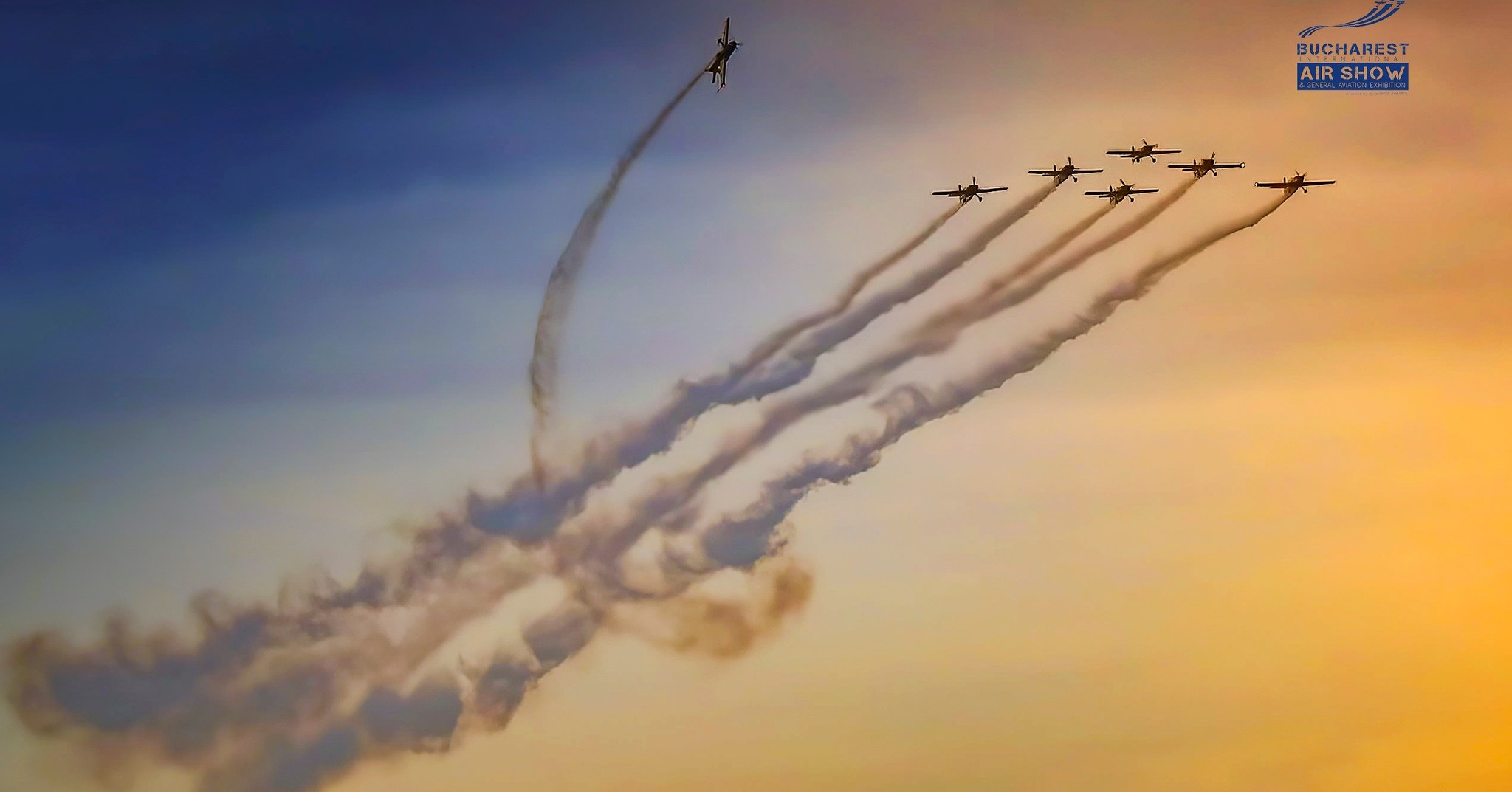 Ar putea fi o imagine cu ‎aeronavă şi ‎text care spune „‎BUCHAREST AIR せ SHOW AIRSHOW AIRSHOW 0 ب‎”‎‎